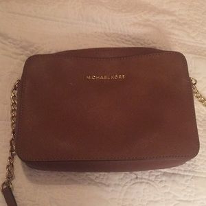 Micheal Kors Crossbody purse